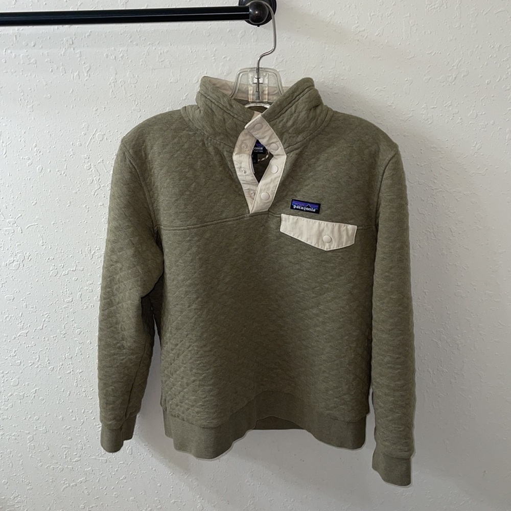 Patagonia quilted snap t pullover